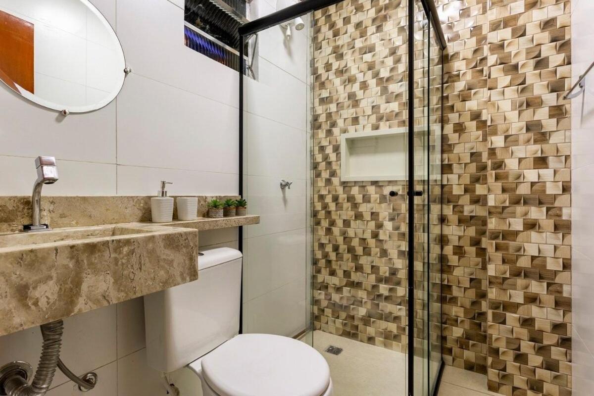 Ap 85M2 , 2Qts Com Suite , Estacionamento, Cozinha Completa , Wi-Fi 500Mb , Jr Catito Brasília Buitenkant foto