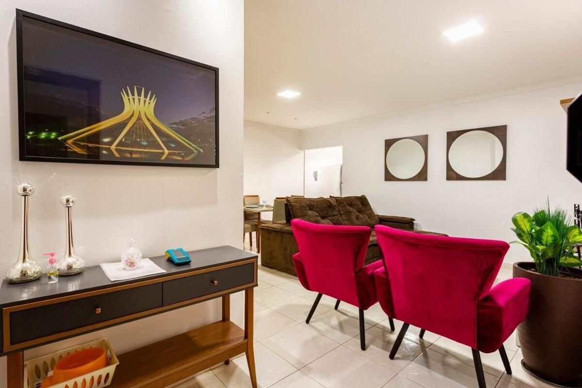 Ap 85M2 , 2Qts Com Suite , Estacionamento, Cozinha Completa , Wi-Fi 500Mb , Jr Catito Brasília Buitenkant foto