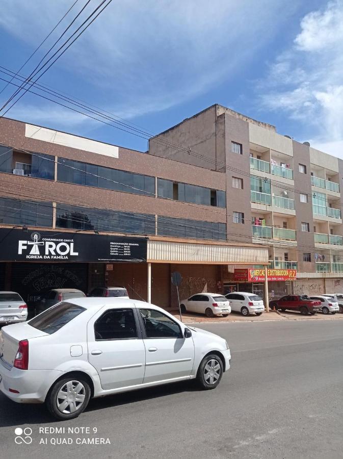 Ap 85M2 , 2Qts Com Suite , Estacionamento, Cozinha Completa , Wi-Fi 500Mb , Jr Catito Brasília Buitenkant foto