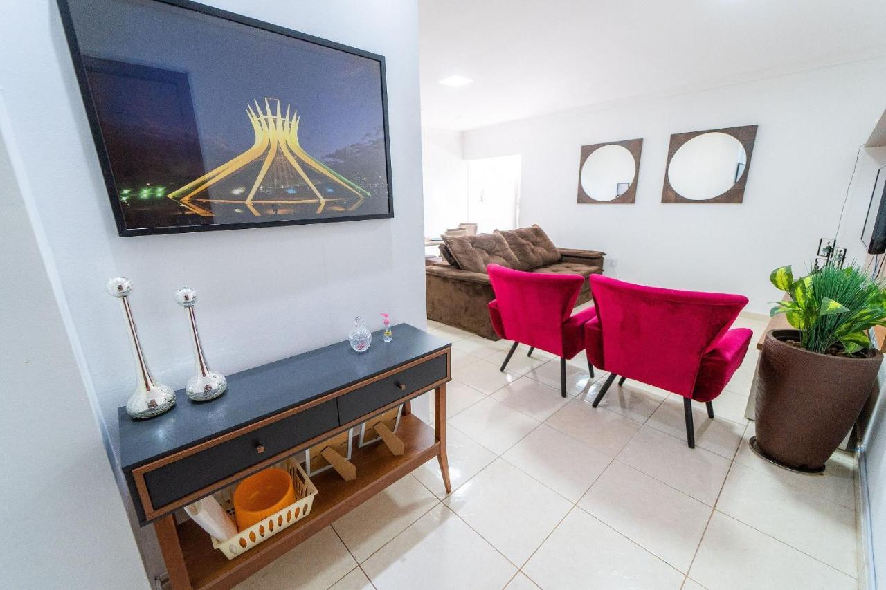 Ap 85M2 , 2Qts Com Suite , Estacionamento, Cozinha Completa , Wi-Fi 500Mb , Jr Catito Brasília Buitenkant foto