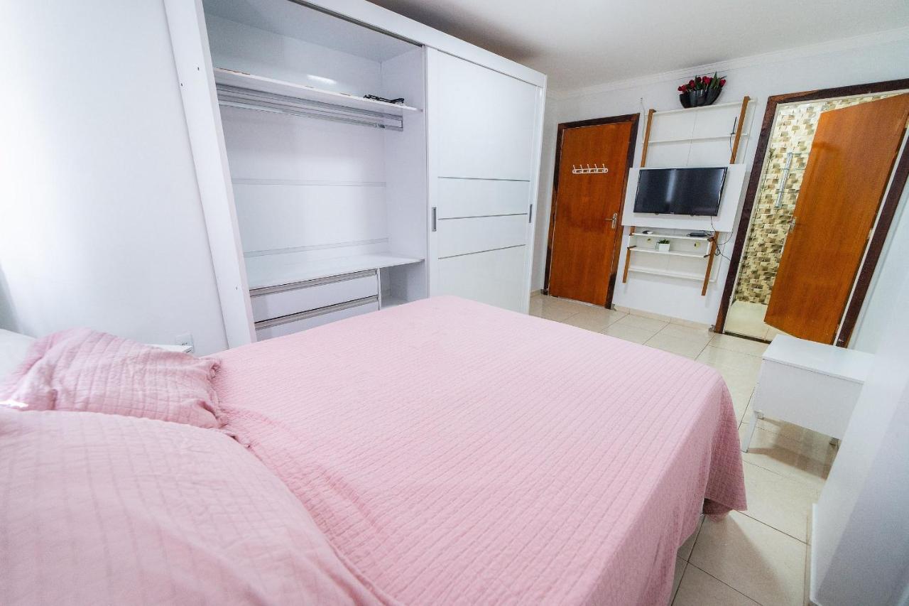 Ap 85M2 , 2Qts Com Suite , Estacionamento, Cozinha Completa , Wi-Fi 500Mb , Jr Catito Brasília Buitenkant foto